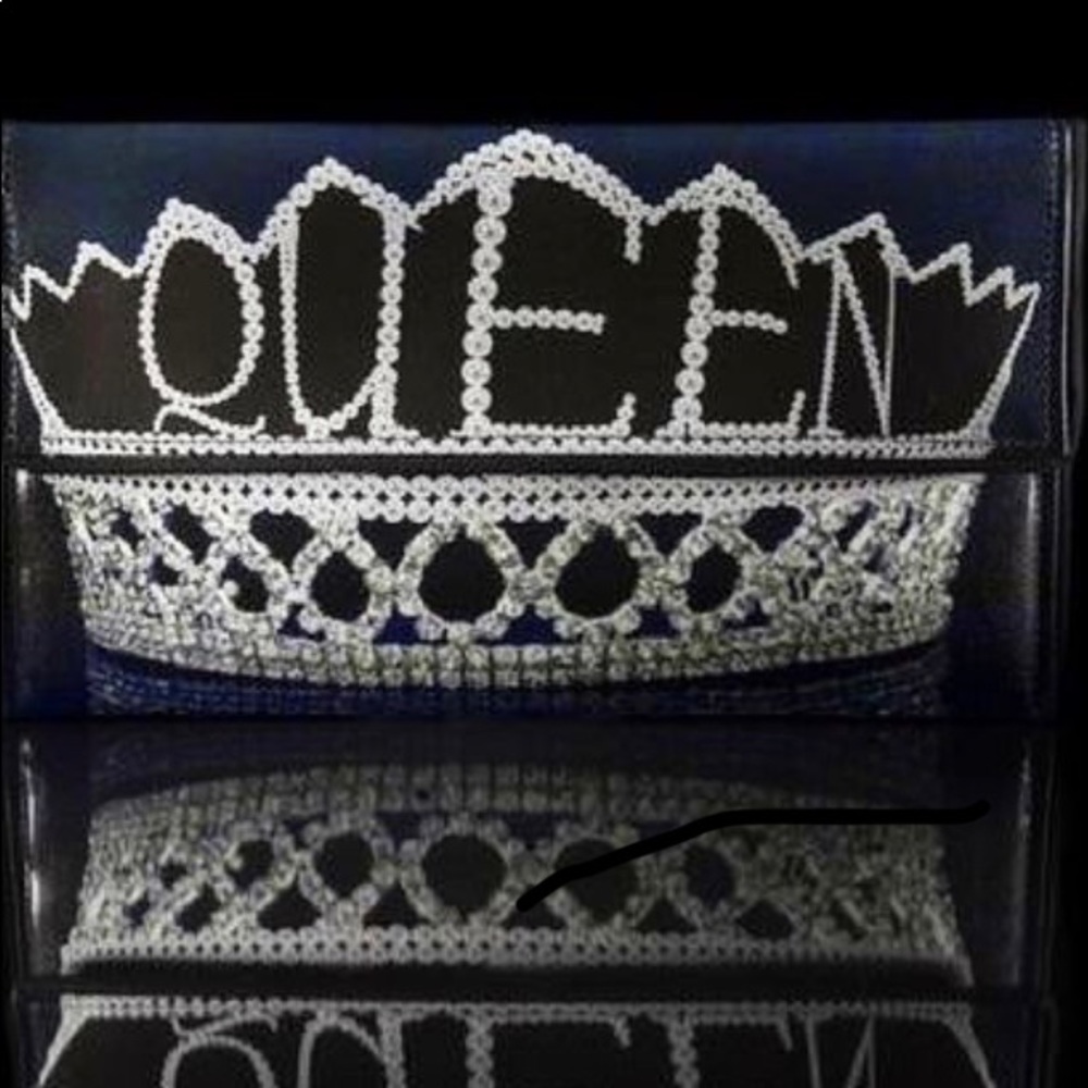 Kent Stetson queen clutch